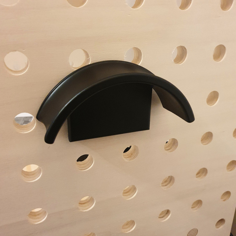 Accessoire Plugwood pour casque audio sur panneau mural